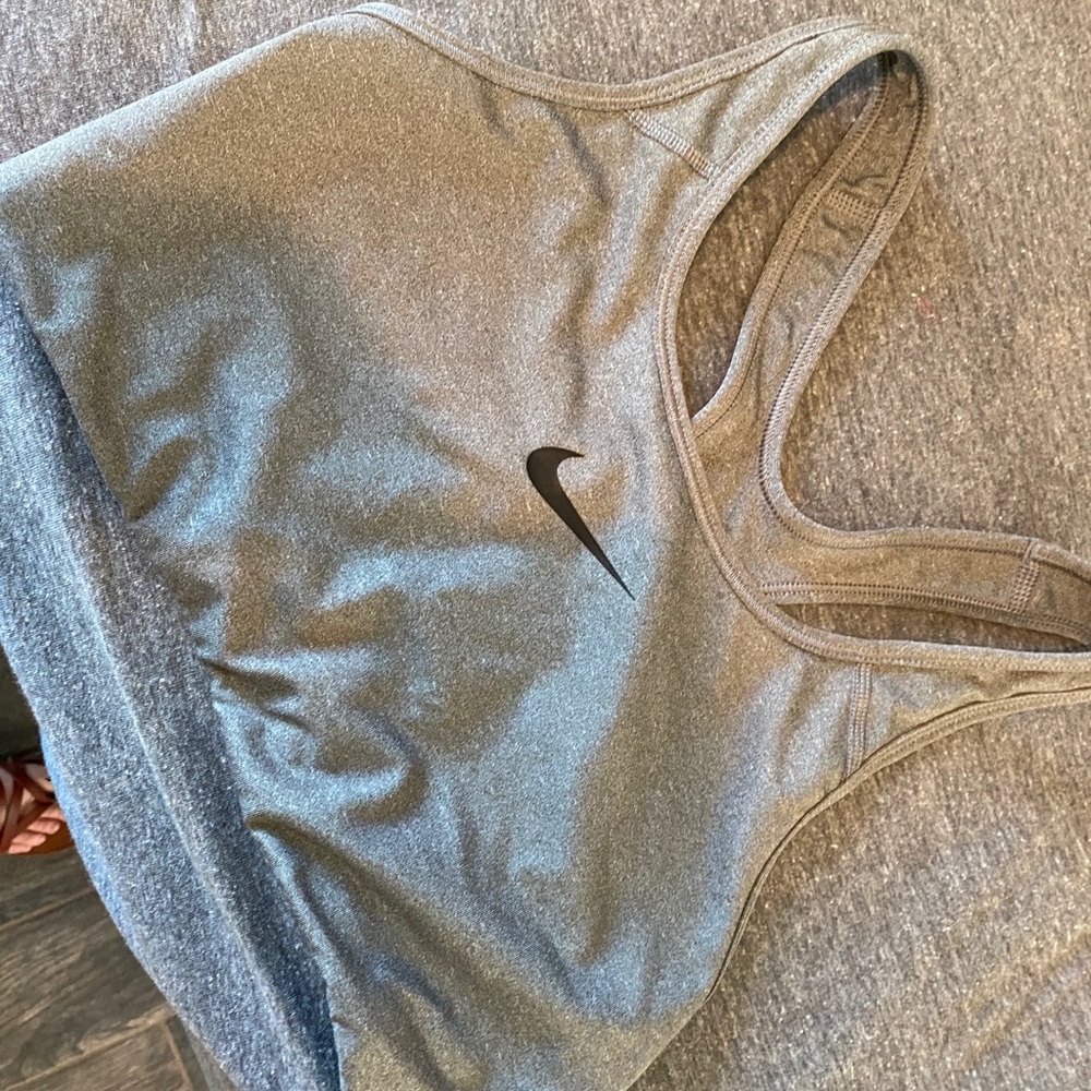 Sports bra